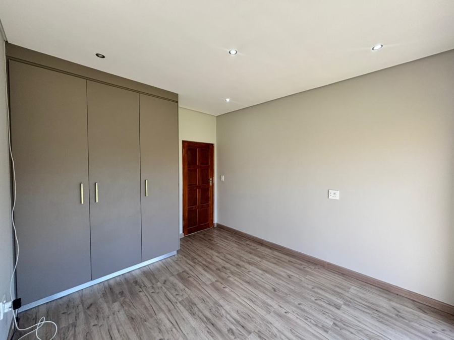3 Bedroom Property for Sale in Van Der Hoff Park North West